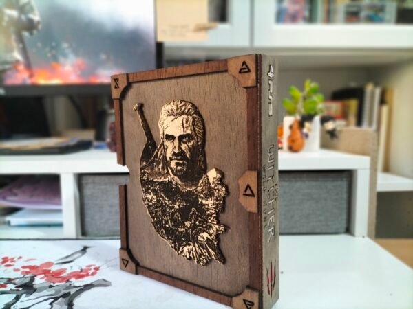 Carátula coleccionista artesanal basada en el videojuego The Witcher 3 - Imagen 3